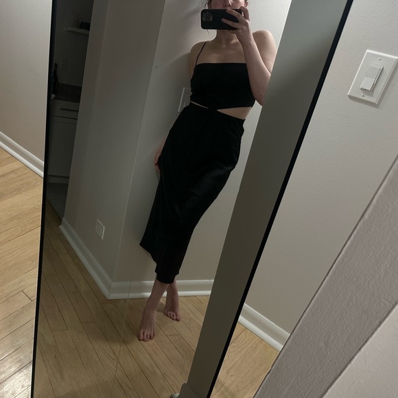 Abercrombie Black Midi Cutout Dress - Picture 7 of 8